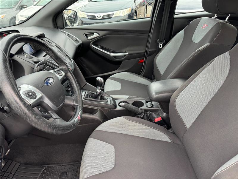 Used 2014 Ford Focus ST image 24