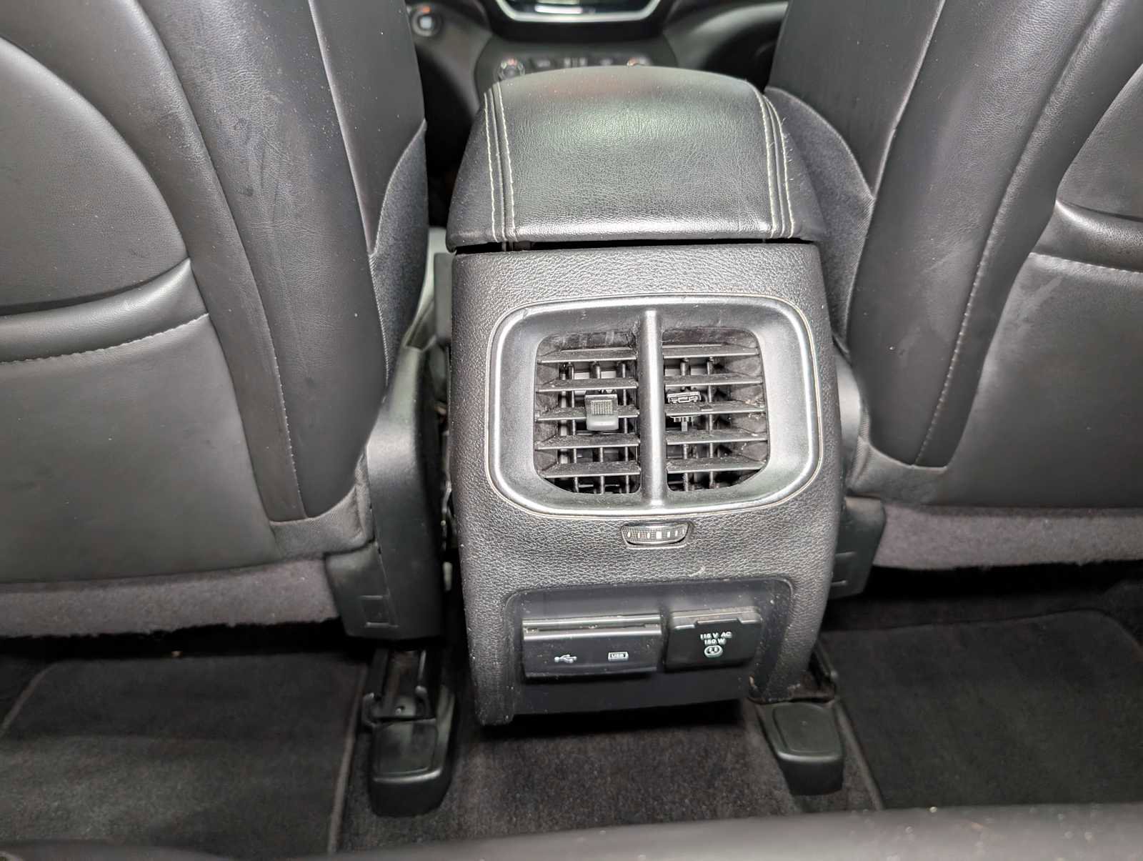 Used 2019 Jeep Cherokee Limited image 22