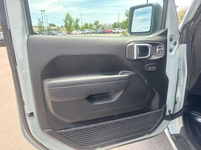 Used 2024 Jeep Wrangler Unlimited Sport AWD/4WD image 9