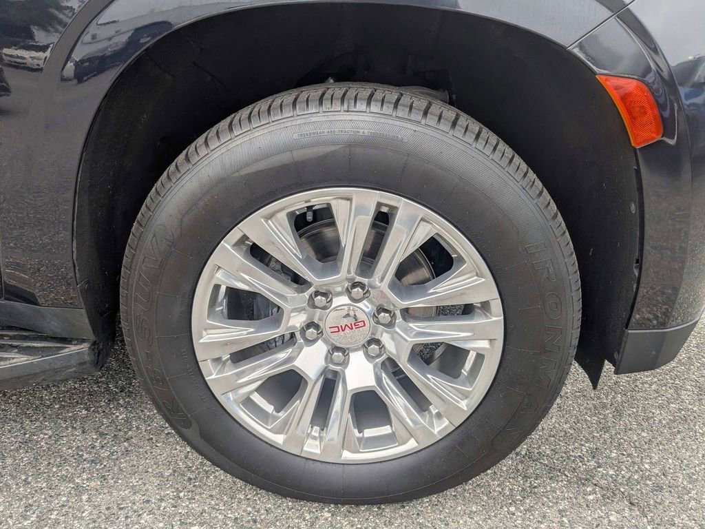 Used 2024 GMC Yukon Denali AWD/4WD image 11