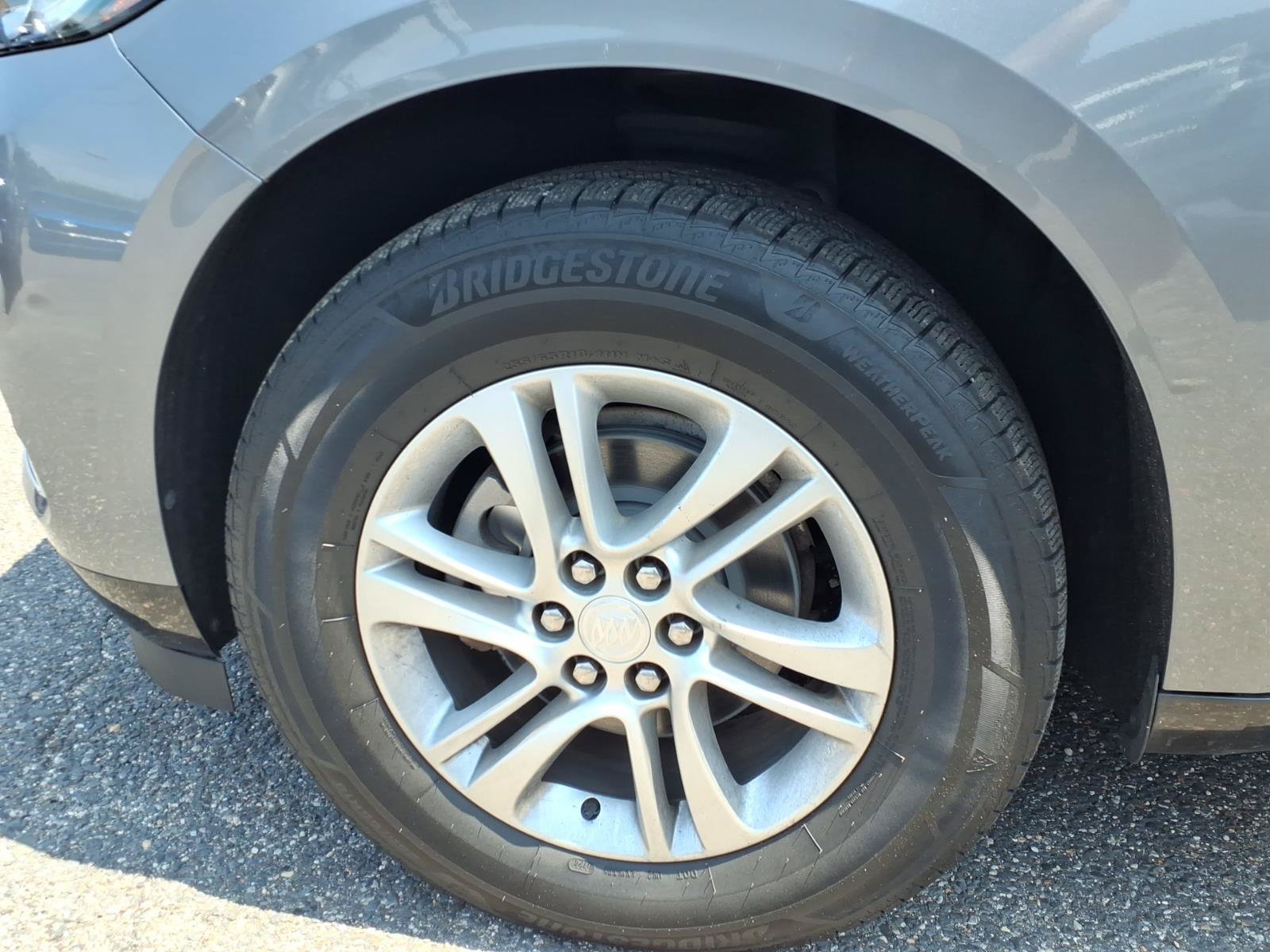 Used 2020 Buick Enclave Essence w/ Sound and Sites Package AWD/4WD image 9