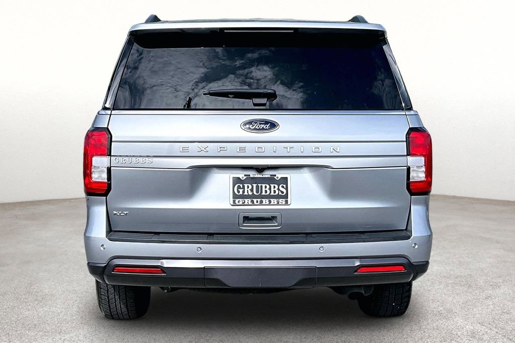 Used 2024 Ford Expedition XLT AWD/4WD image 6