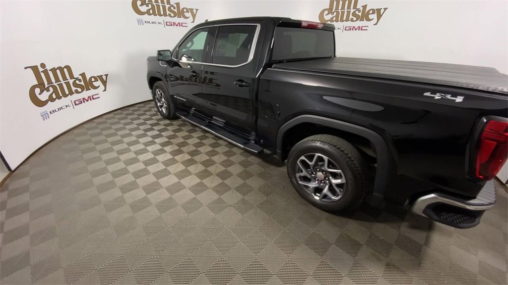 Used 2023 GMC Sierra 1500 SLE image 6