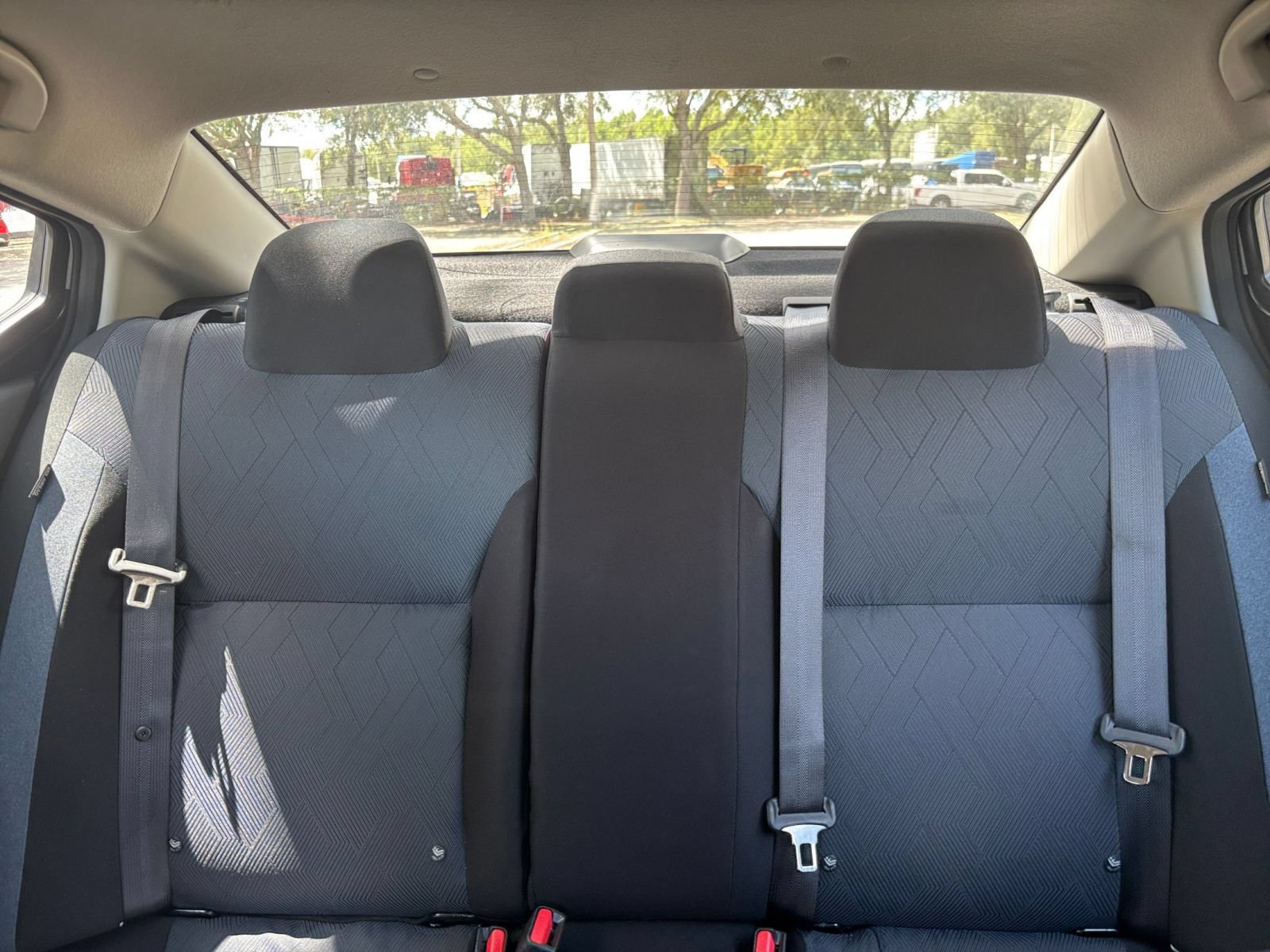 Used 2025 Nissan Versa SV FWD image 35