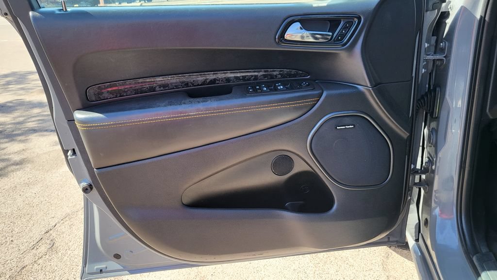 Used 2023 Dodge Durango R/T w/ Hemi Orange Plus Package RWD image 29