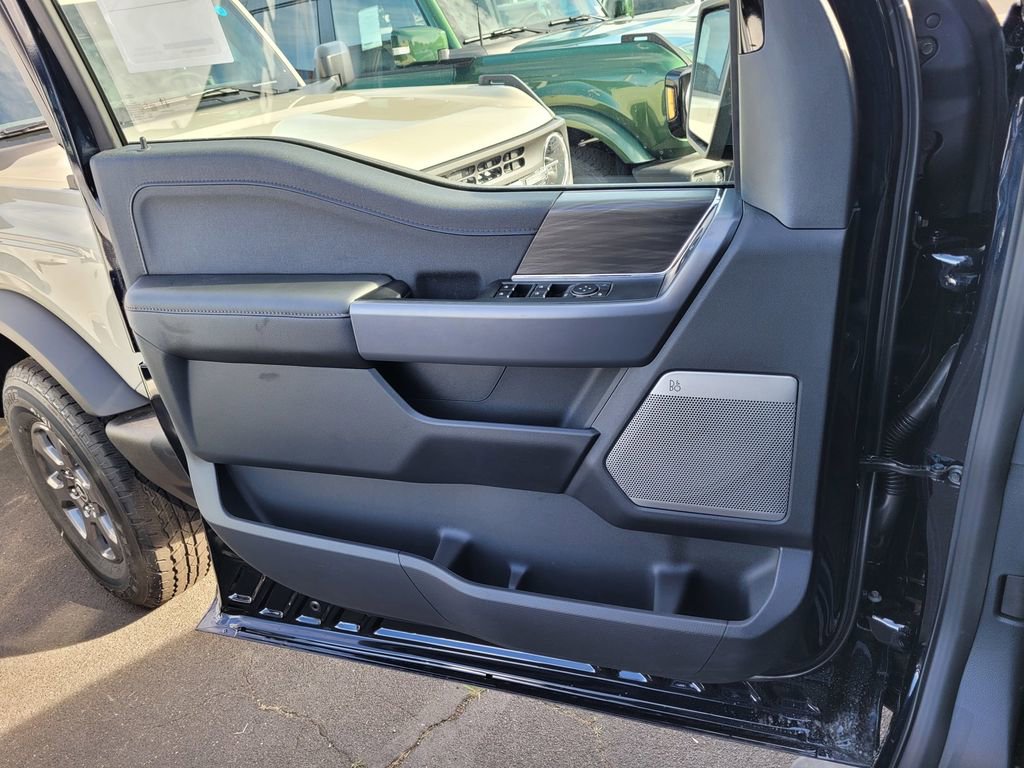 New 2025 Ford F150 Lightning Lariat image 36