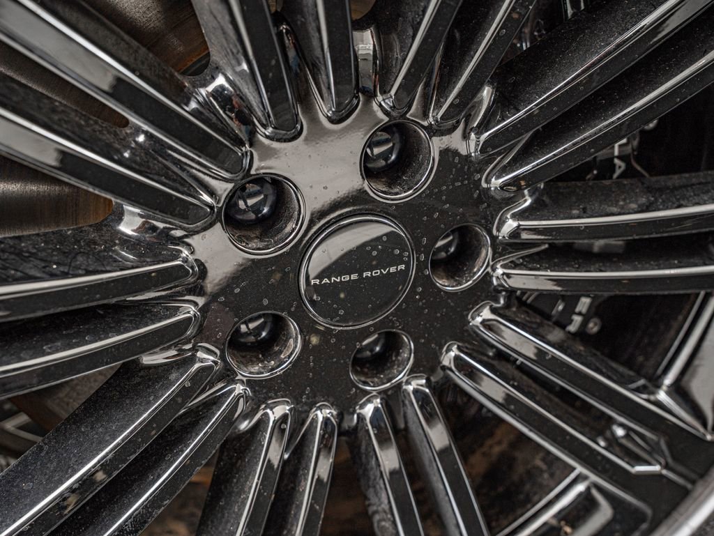 New 2026 Land Rover Range Rover SE AWD/4WD image 11