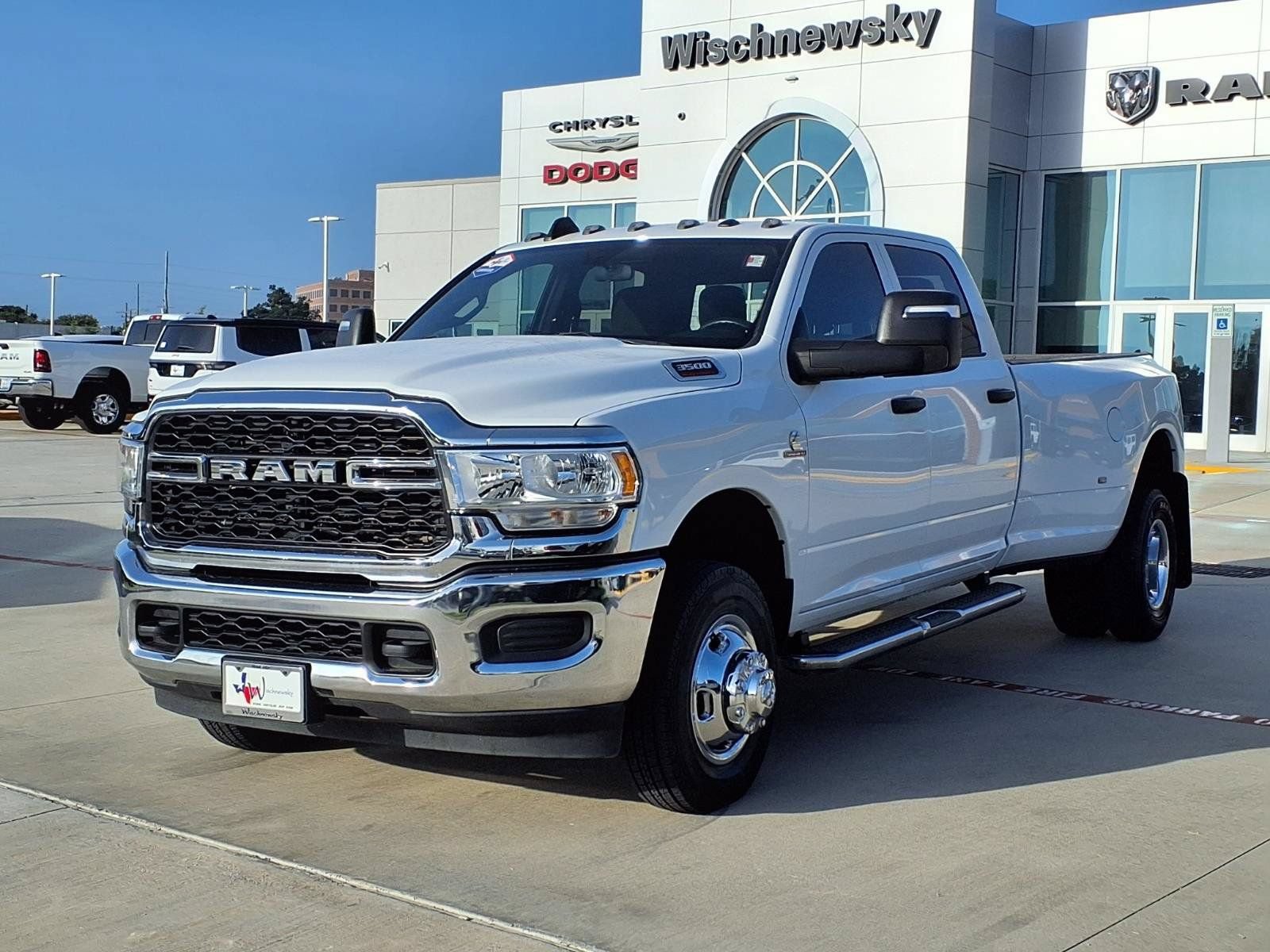 Used 2024 RAM 3500 Tradesman w/ Chrome Appearance Group AWD/4WD image 3