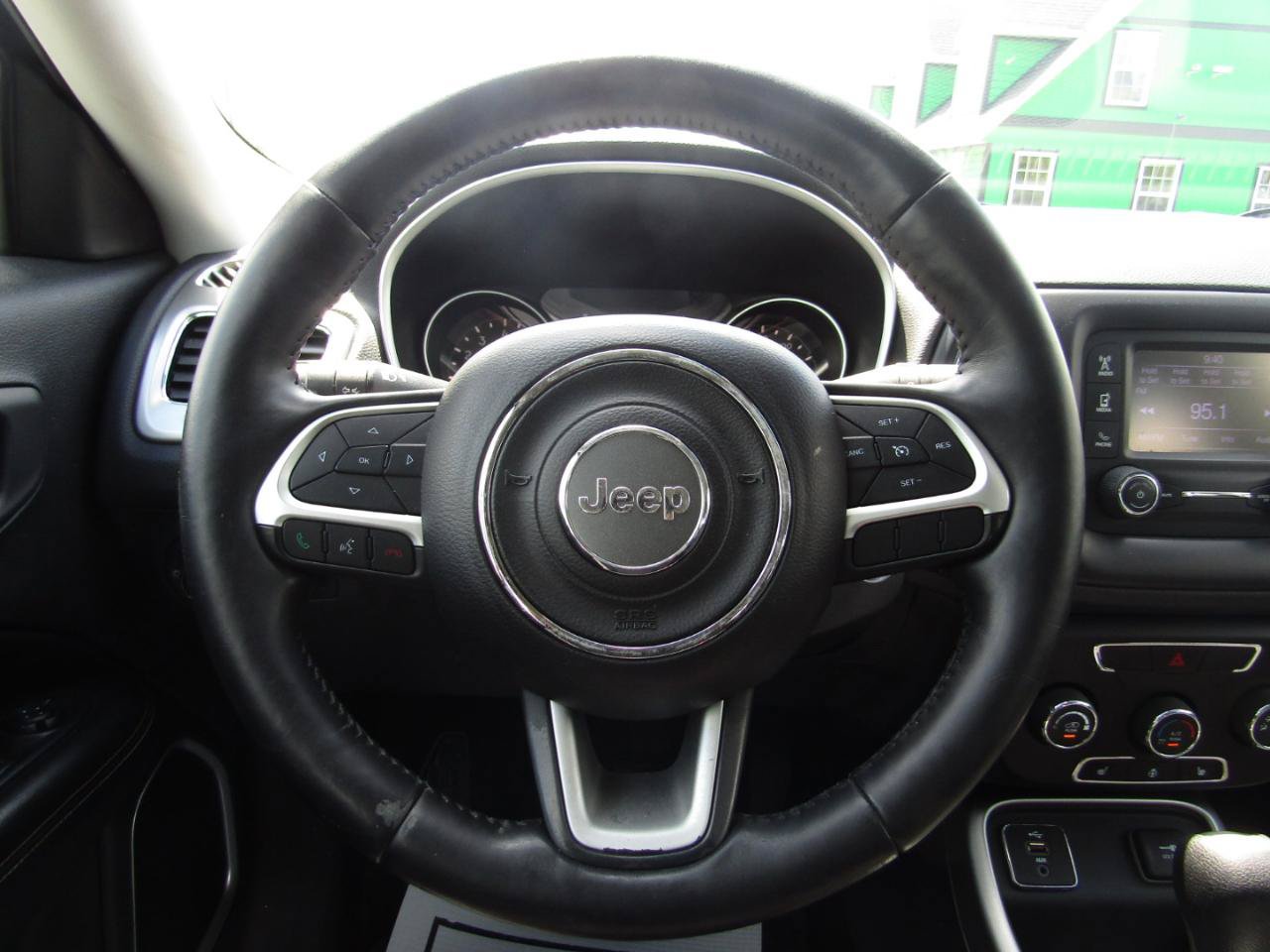 Used 2018 Jeep Compass Sport w/ Cold Weather Group FWD image 14