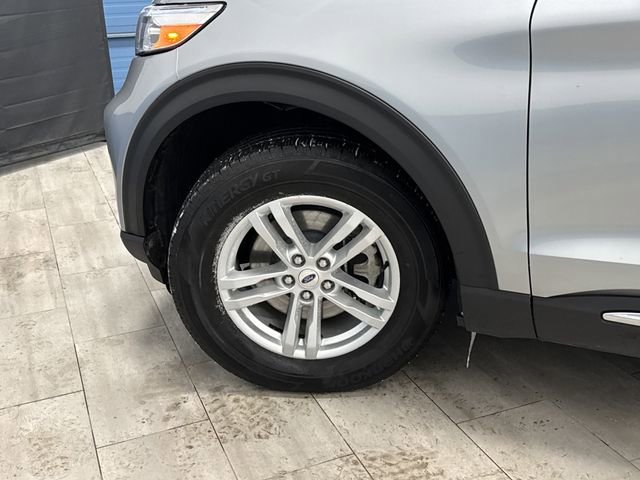 Used 2023 Ford Explorer XLT image 36