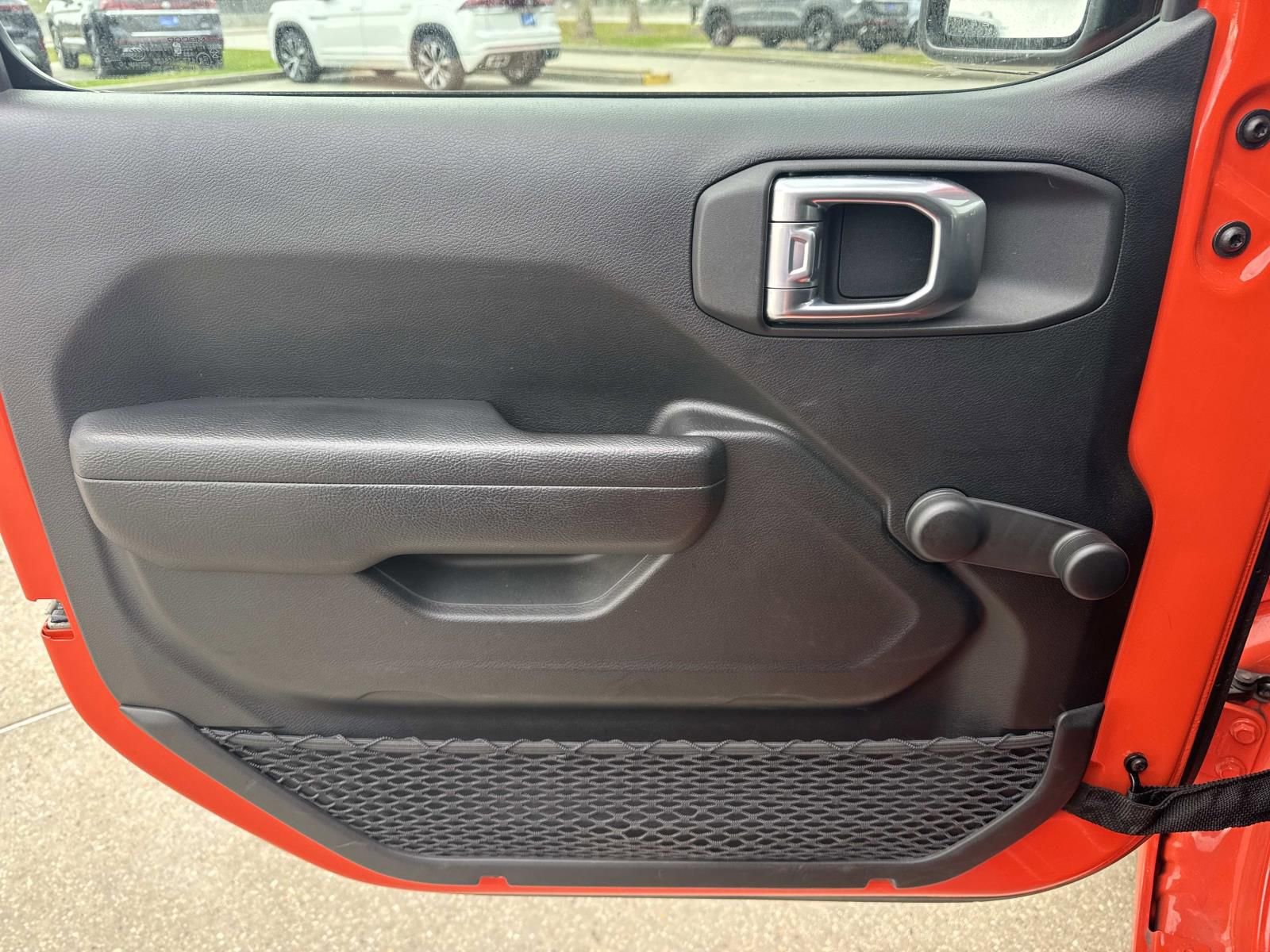 Used 2023 Jeep Wrangler Sport image 17