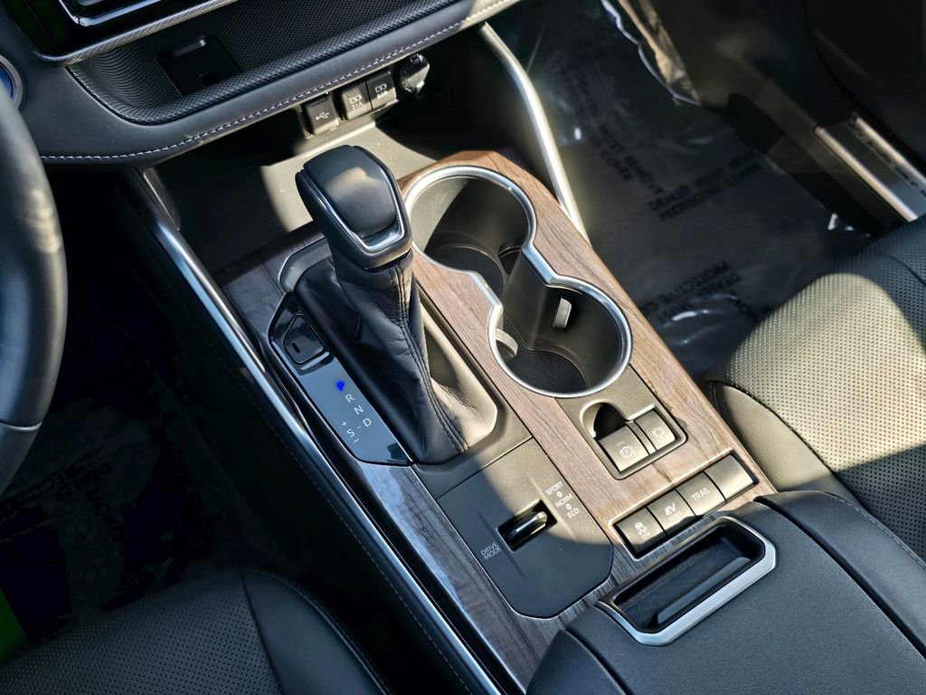 Used 2020 Toyota Highlander Platinum AWD/4WD image 23