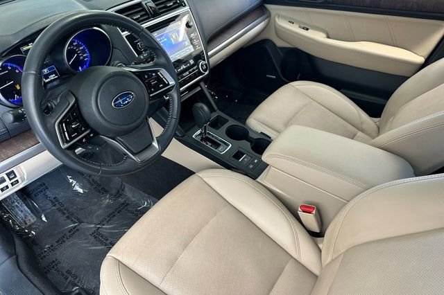 Used 2018 Subaru Outback 2.5i Limited AWD/4WD image 11