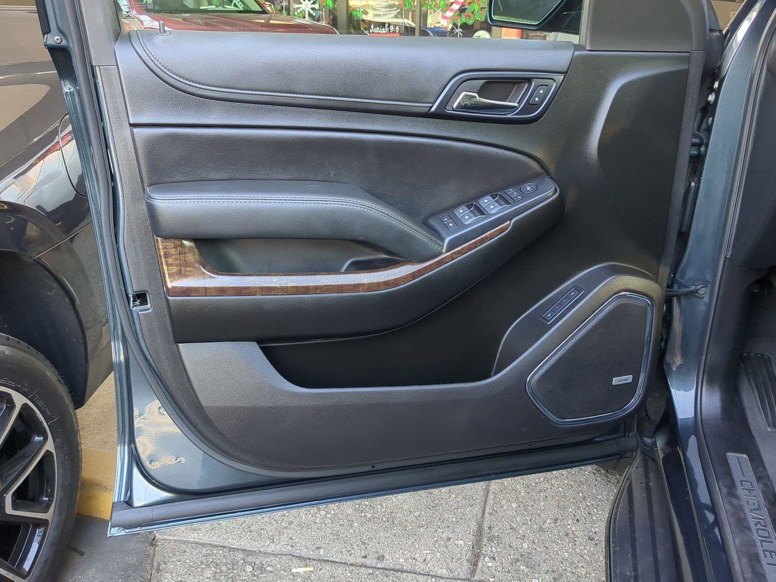 Used 2020 Chevrolet Suburban LT image 26