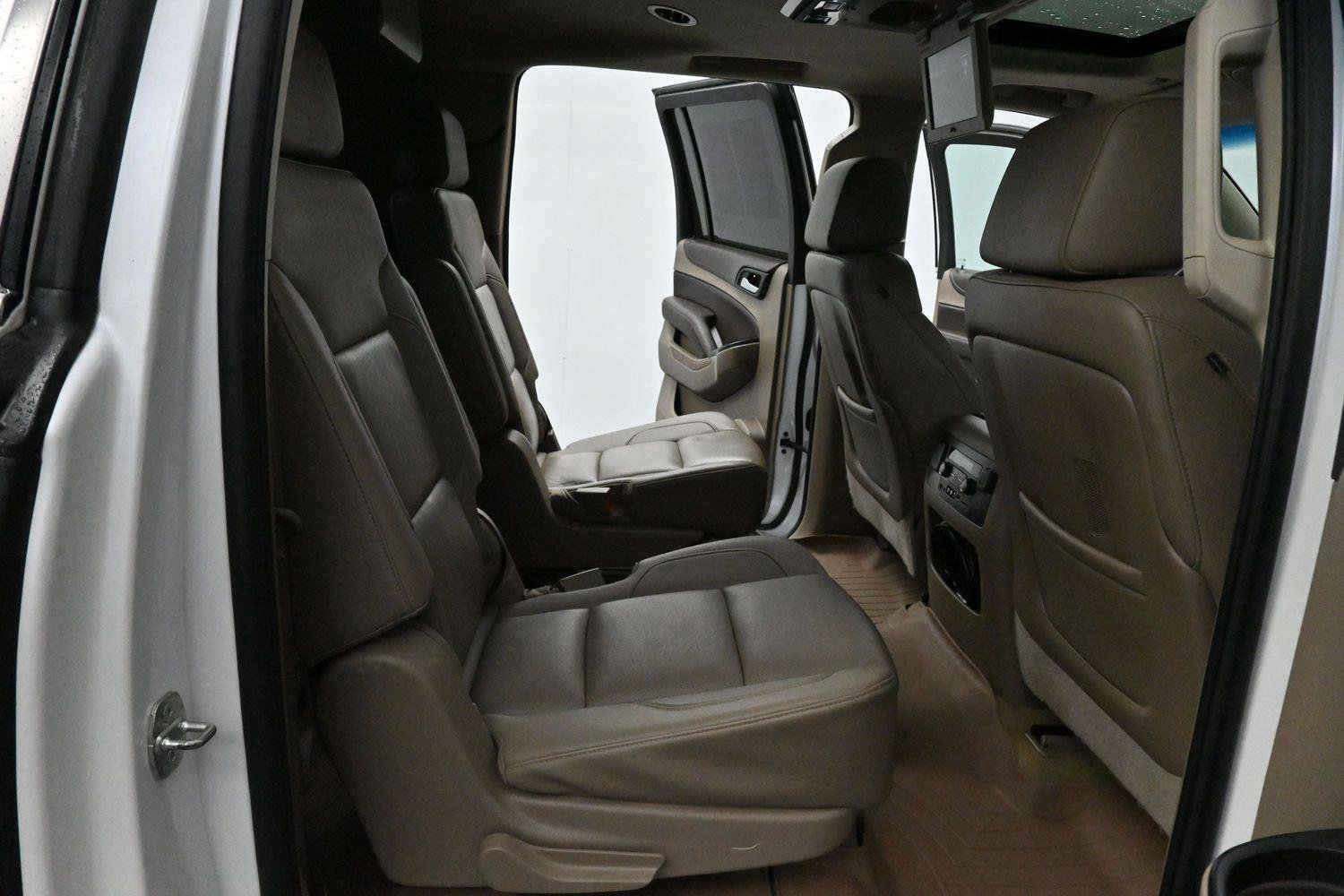 Used 2016 Chevrolet Suburban LTZ AWD/4WD image 40