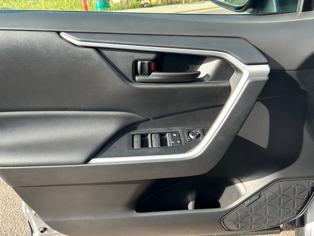 Used 2024 Toyota RAV4 LE image 15