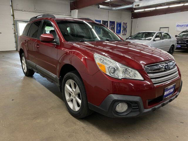 Used 2013 Subaru Outback 2.5i Premium AWD/4WD image 6
