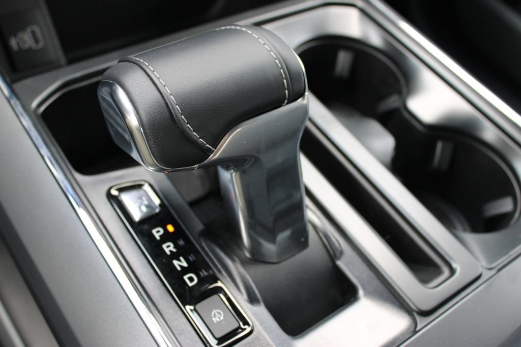 New 2025 Ford F150 Lightning Flash AWD/4WD image 10