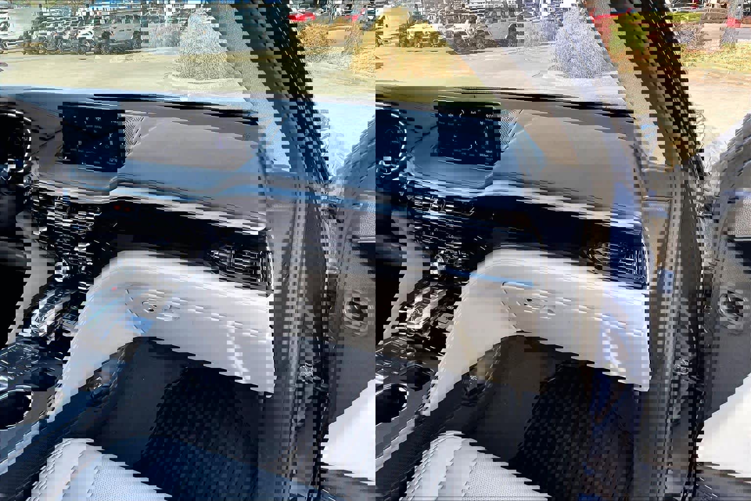 Used 2022 Acura MDX SH-AWD w/ Technology Package image 18