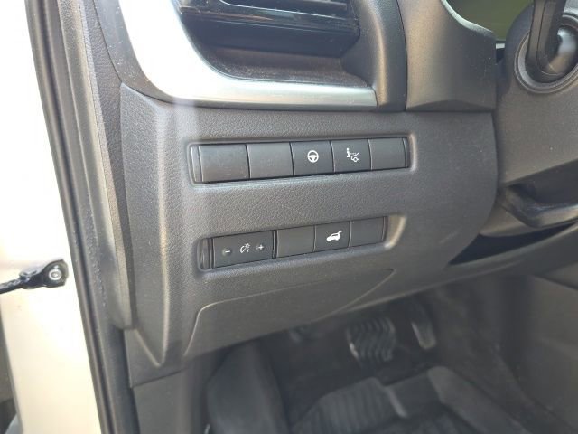 Used 2023 Nissan Rogue Platinum w/ Platinum Premium Package AWD/4WD image 17
