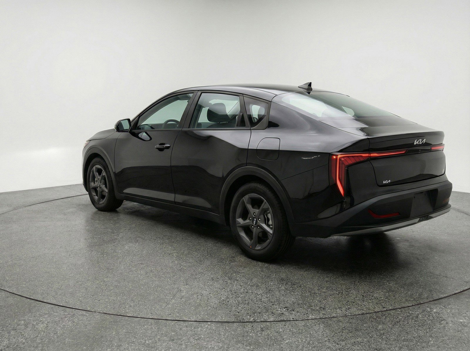 Used 2025 Kia K4 LXS image 6