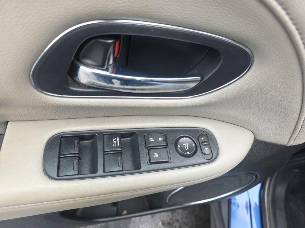 Used 2017 Honda HR-V EX-L image 13
