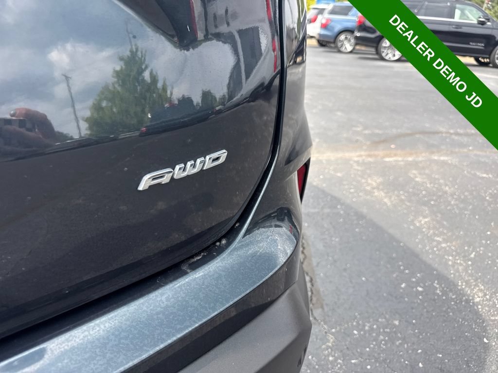 Used 2024 Ford Edge SEL w/ Convenience Package AWD/4WD image 10