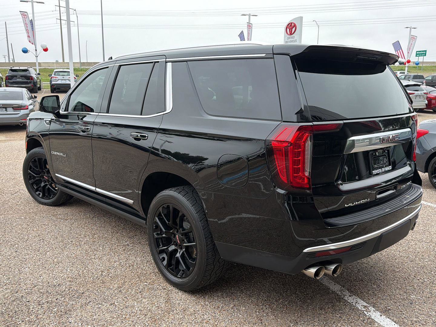 Used 2022 GMC Yukon Denali AWD/4WD image 5