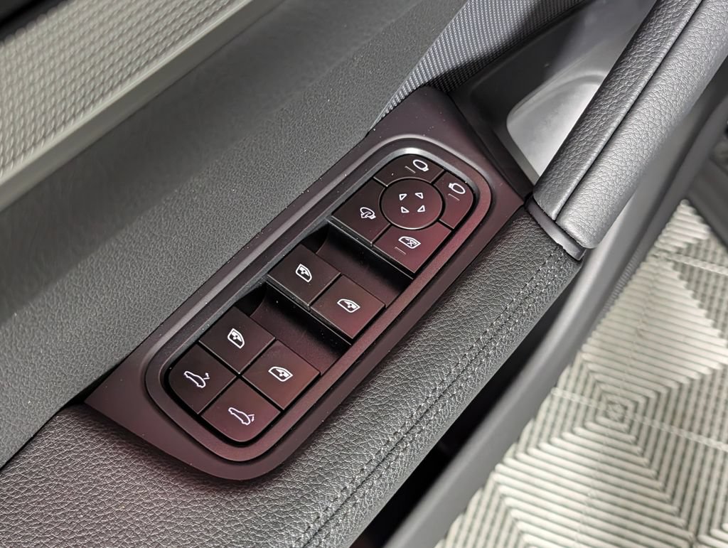 New 2026 Porsche Cayenne S AWD/4WD image 27