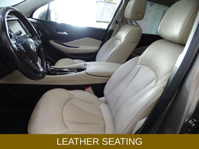 Certified 2019 Buick Envision Essence w/ LPO, Active Package AWD/4WD image 2