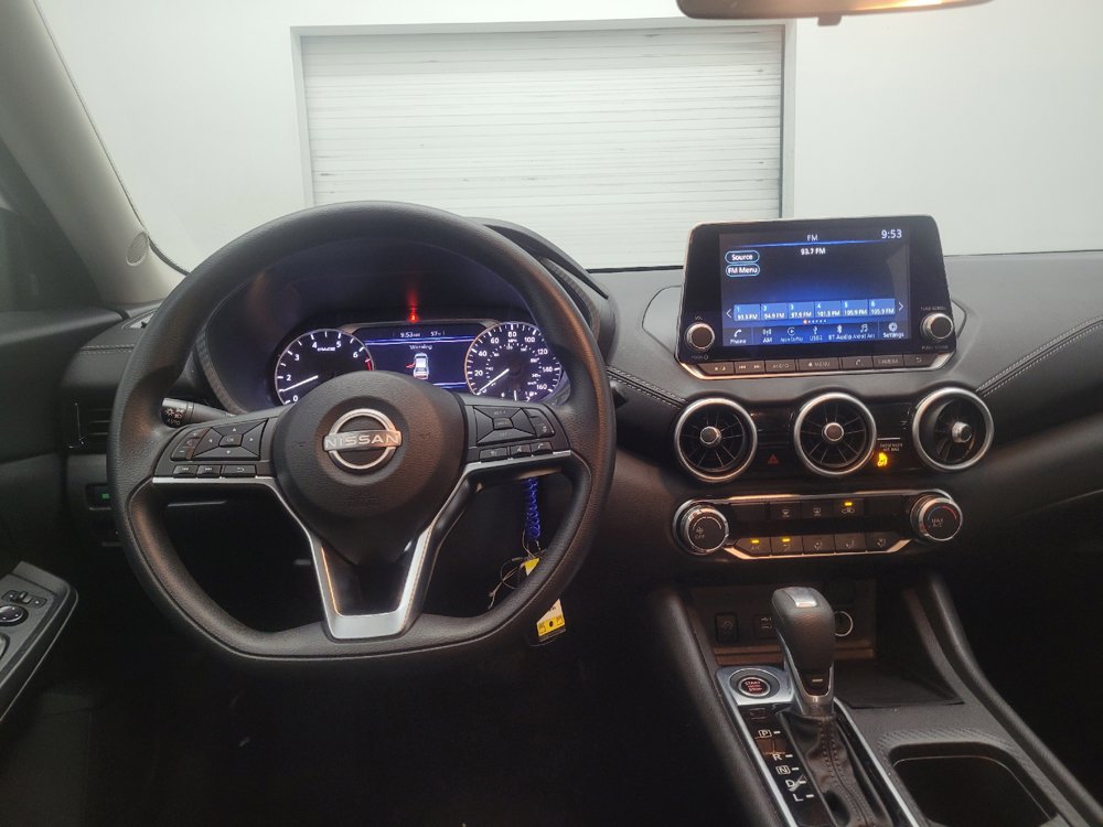 Used 2025 Nissan Sentra SV FWD image 22