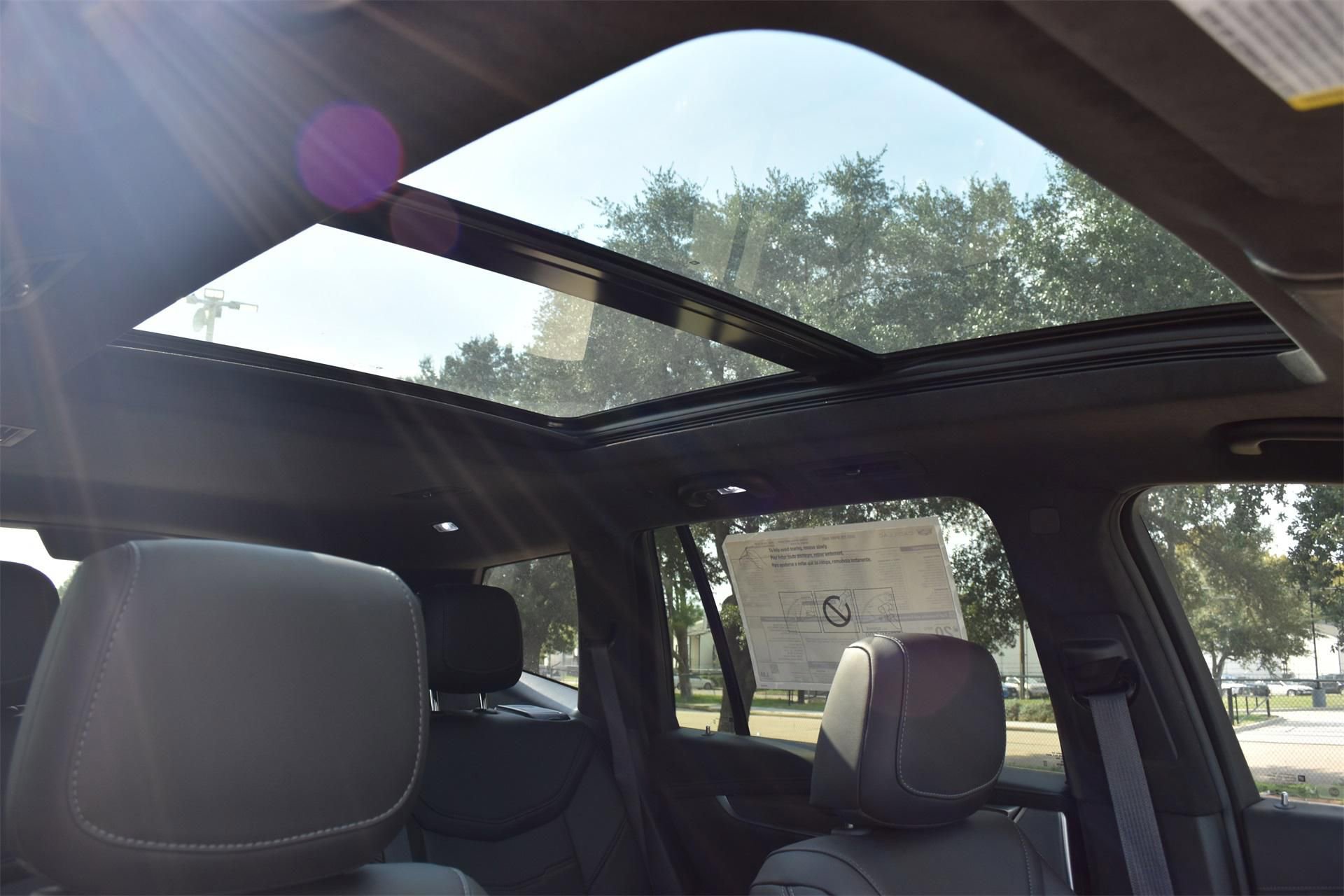 New 2025 Cadillac XT6 Sport w/ Platinum Package image 27