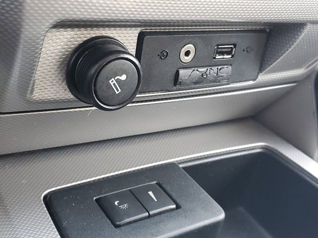 Used 2011 Ford F150 Lariat Limited image 28