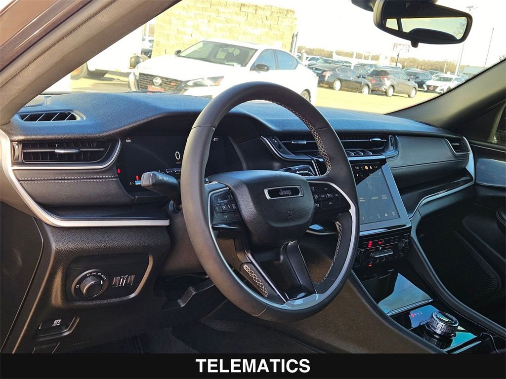 Used 2023 Jeep Grand Cherokee L Laredo image 13