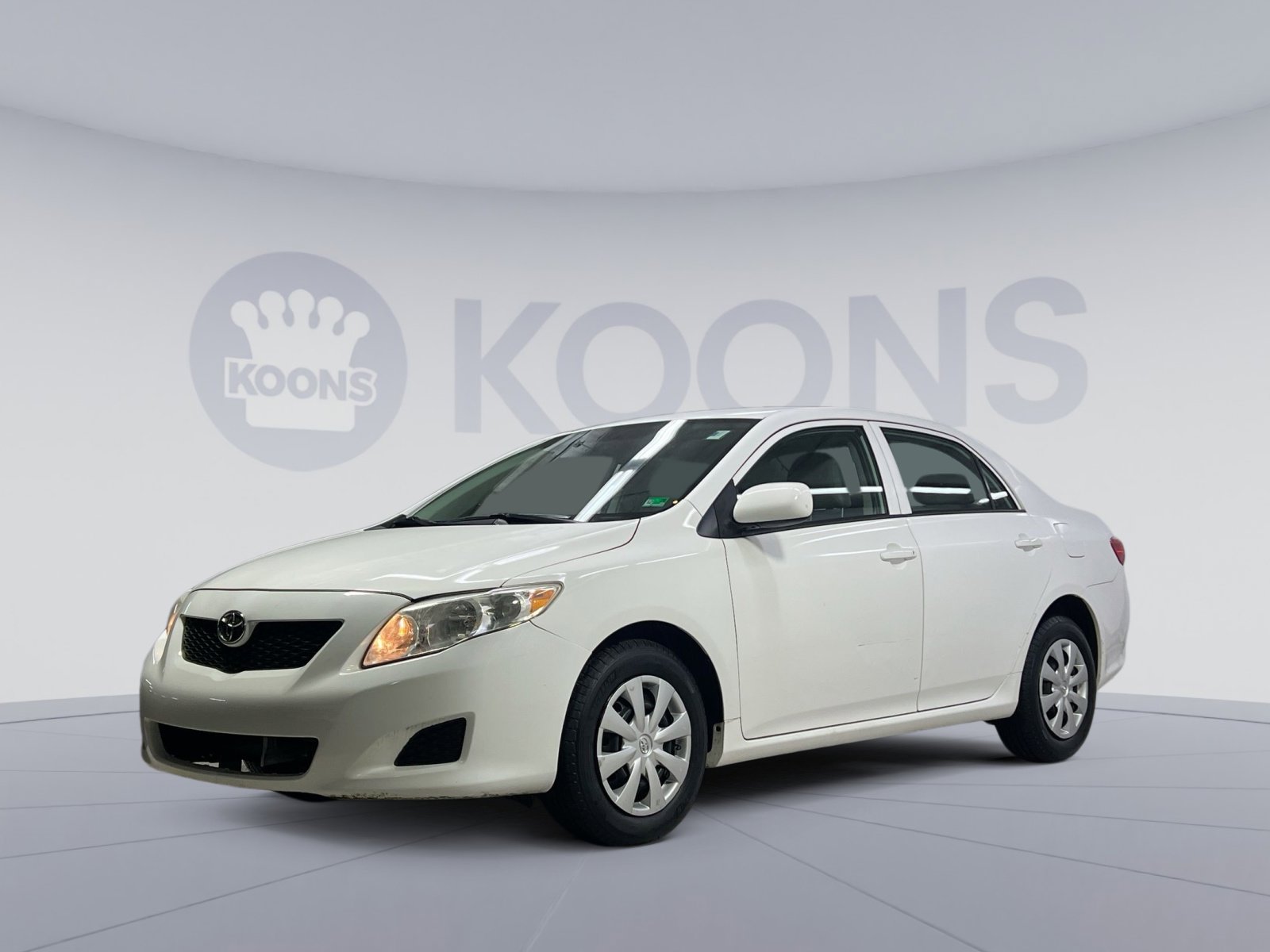 Used 2010 Toyota Corolla LE image 1