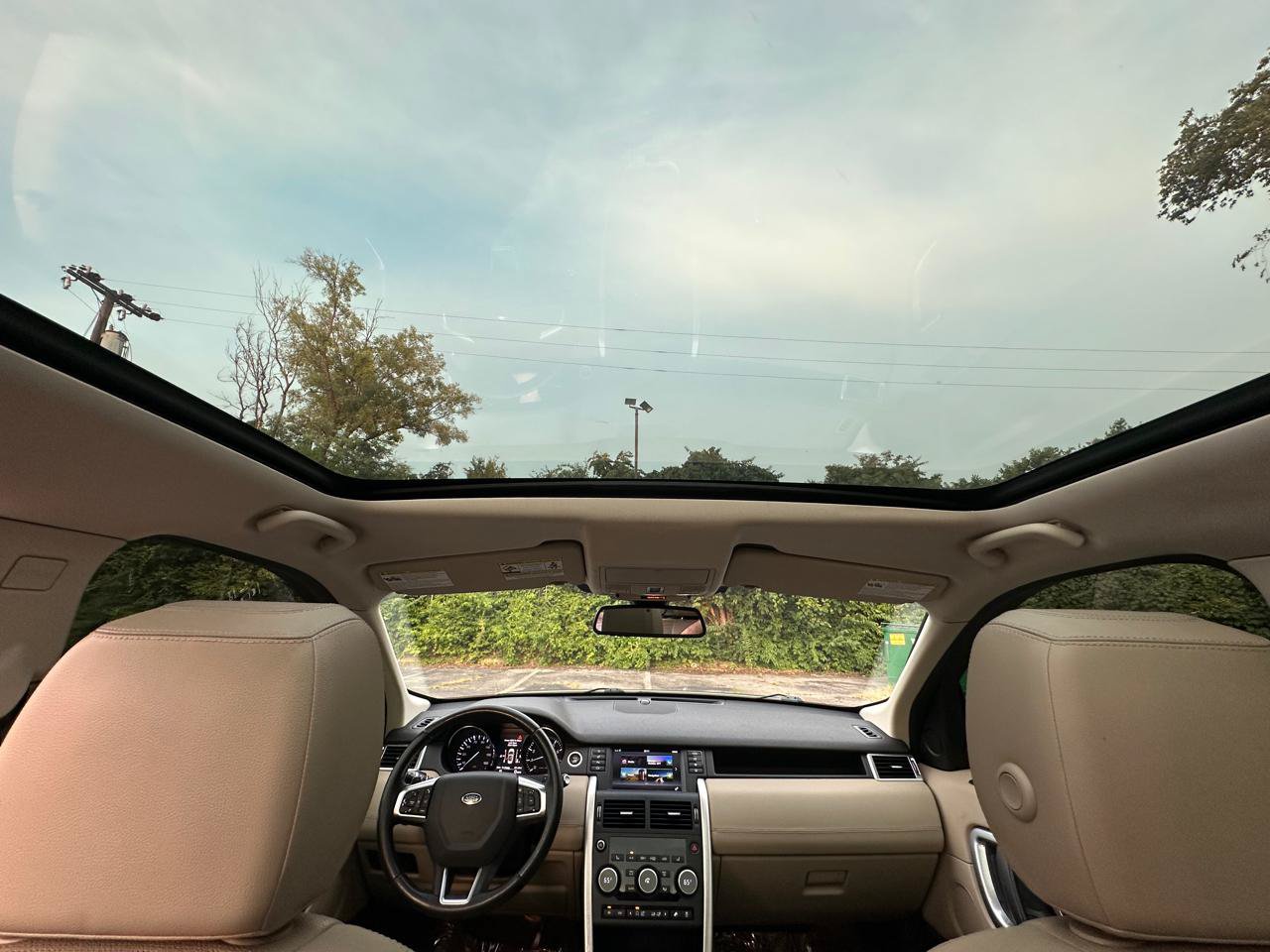 Used 2016 Land Rover Discovery Sport HSE AWD/4WD image 26