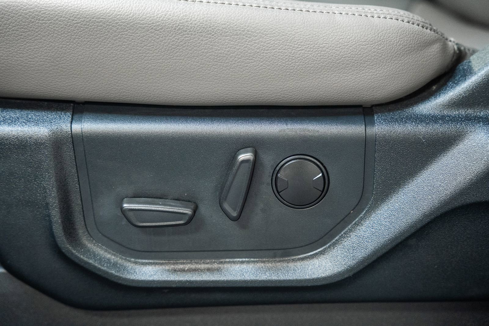 Used 2020 Ford F150 Lariat image 48