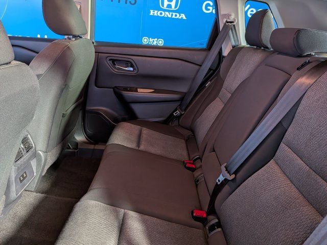 Used 2024 Nissan Rogue SV FWD image 17
