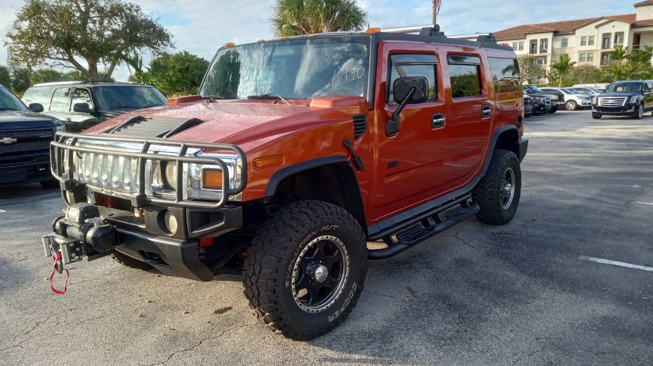 Used 2003 HUMMER H2 w/ Preferred Equipment Group image 2