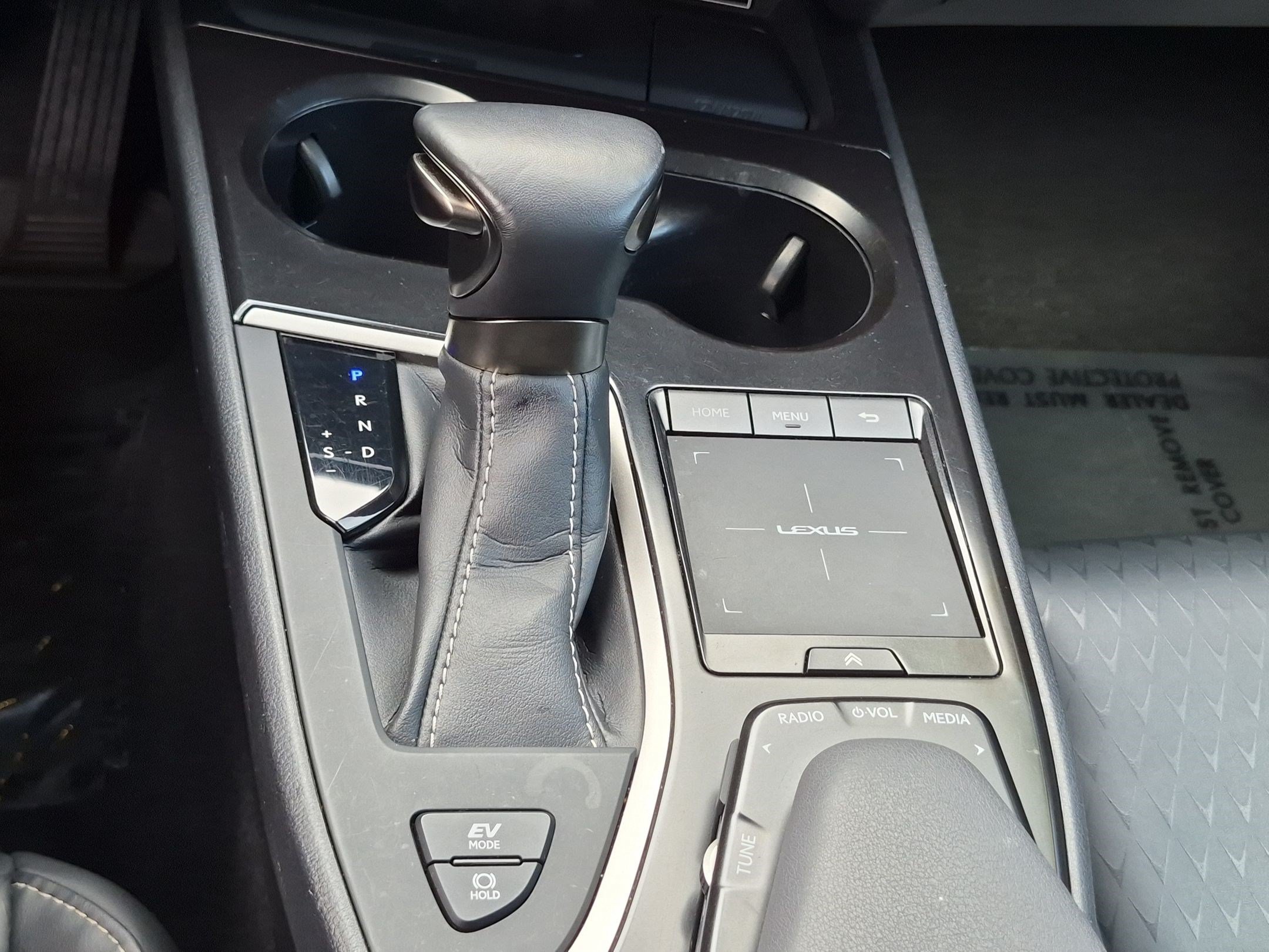 Used 2022 Lexus UX 250h AWD/4WD image 25