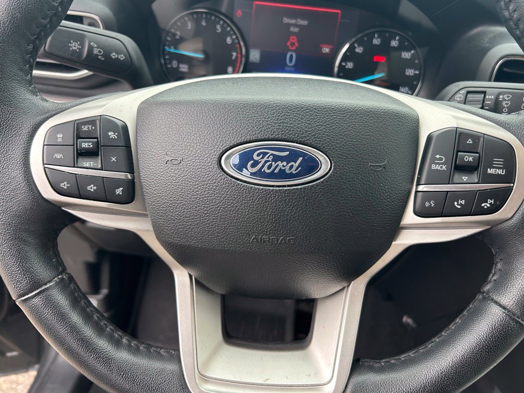Used 2024 Ford Explorer XLT w/ Equipment Group 202A AWD/4WD image 19