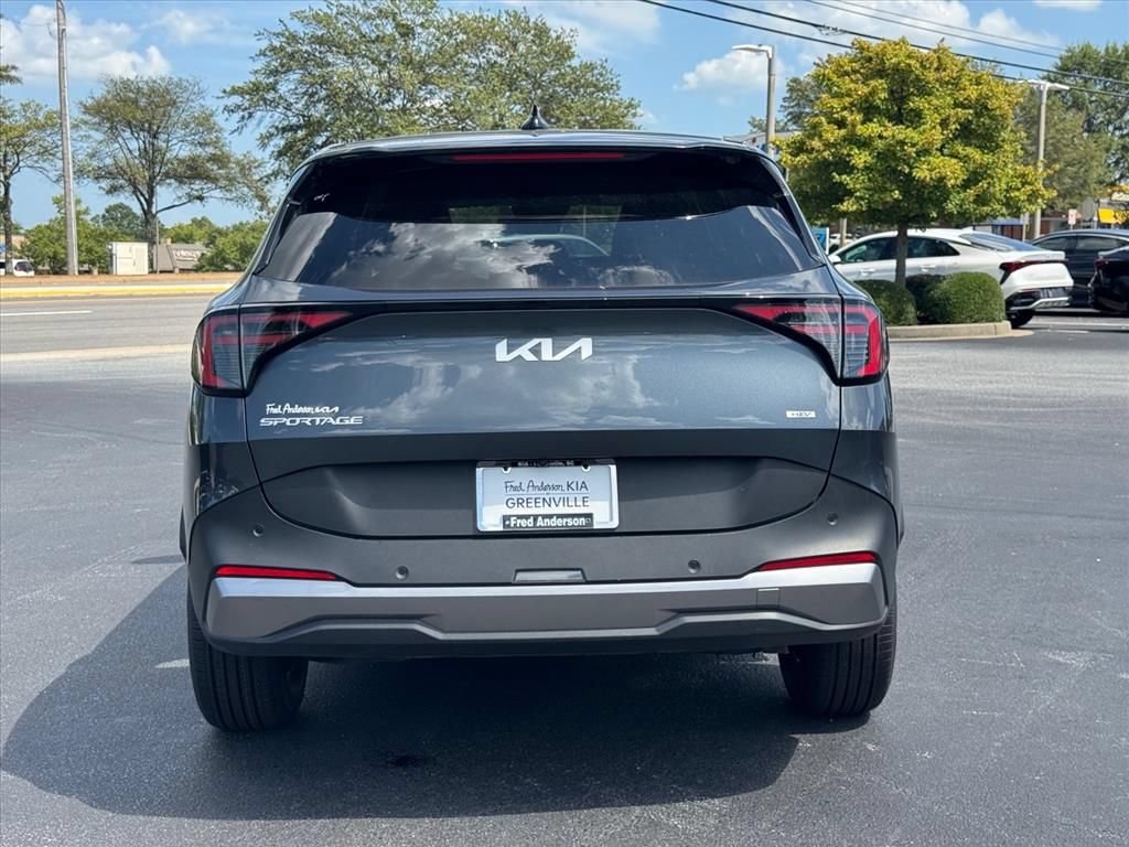 Certified 2026 Kia Sportage LX FWD image 4