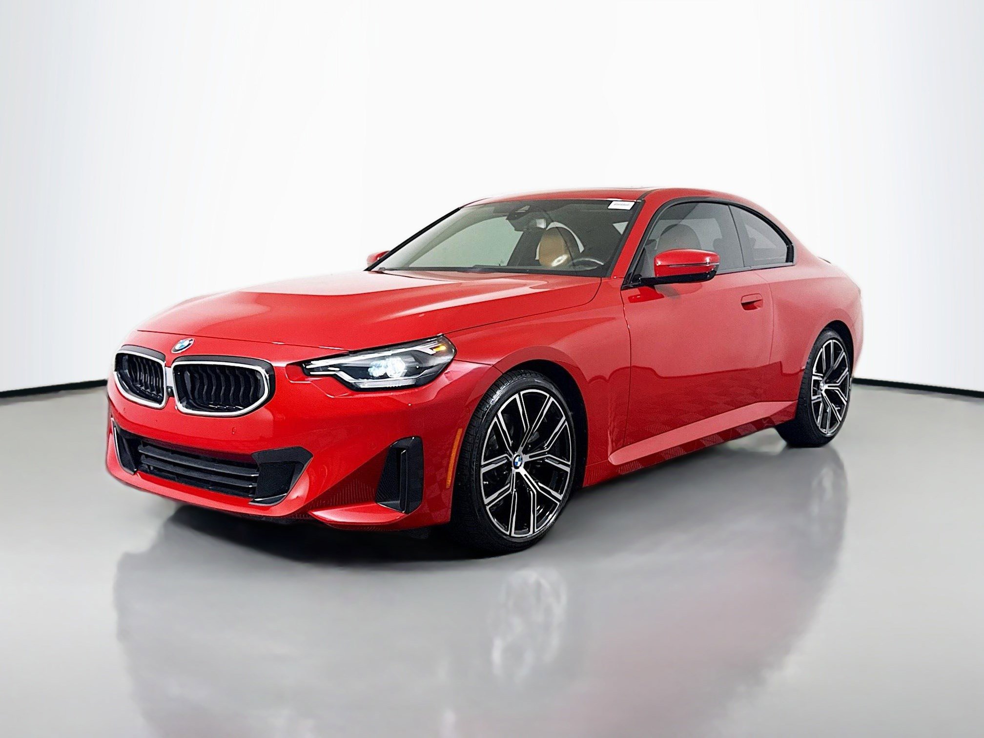 Used 2024 BMW 230i Coupe w/ Convenience Package image 4