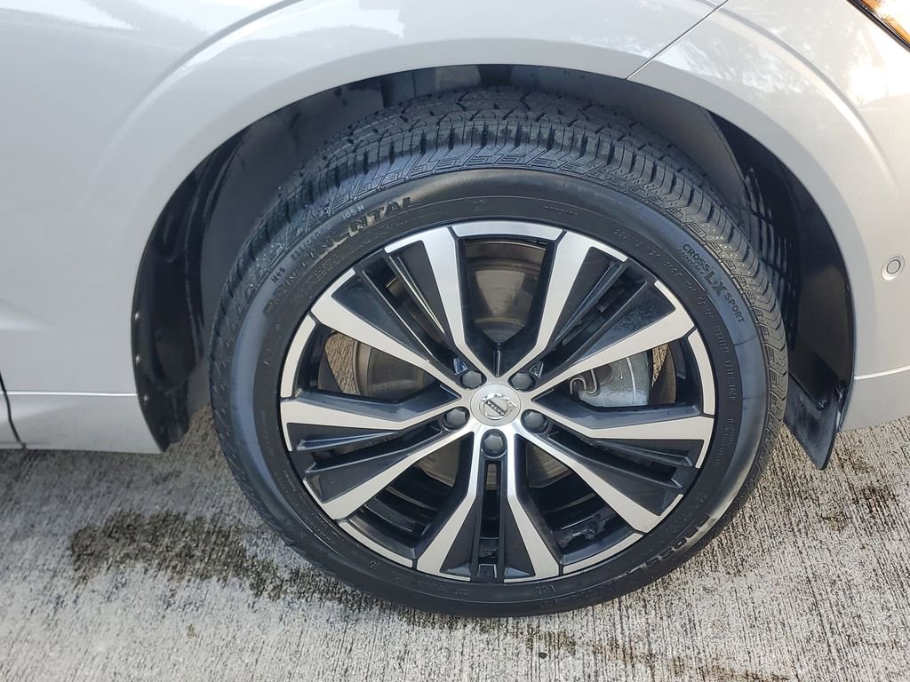 Certified 2023 Volvo XC60 T8 Plus w/ Protection Package Premier AWD/4WD image 7