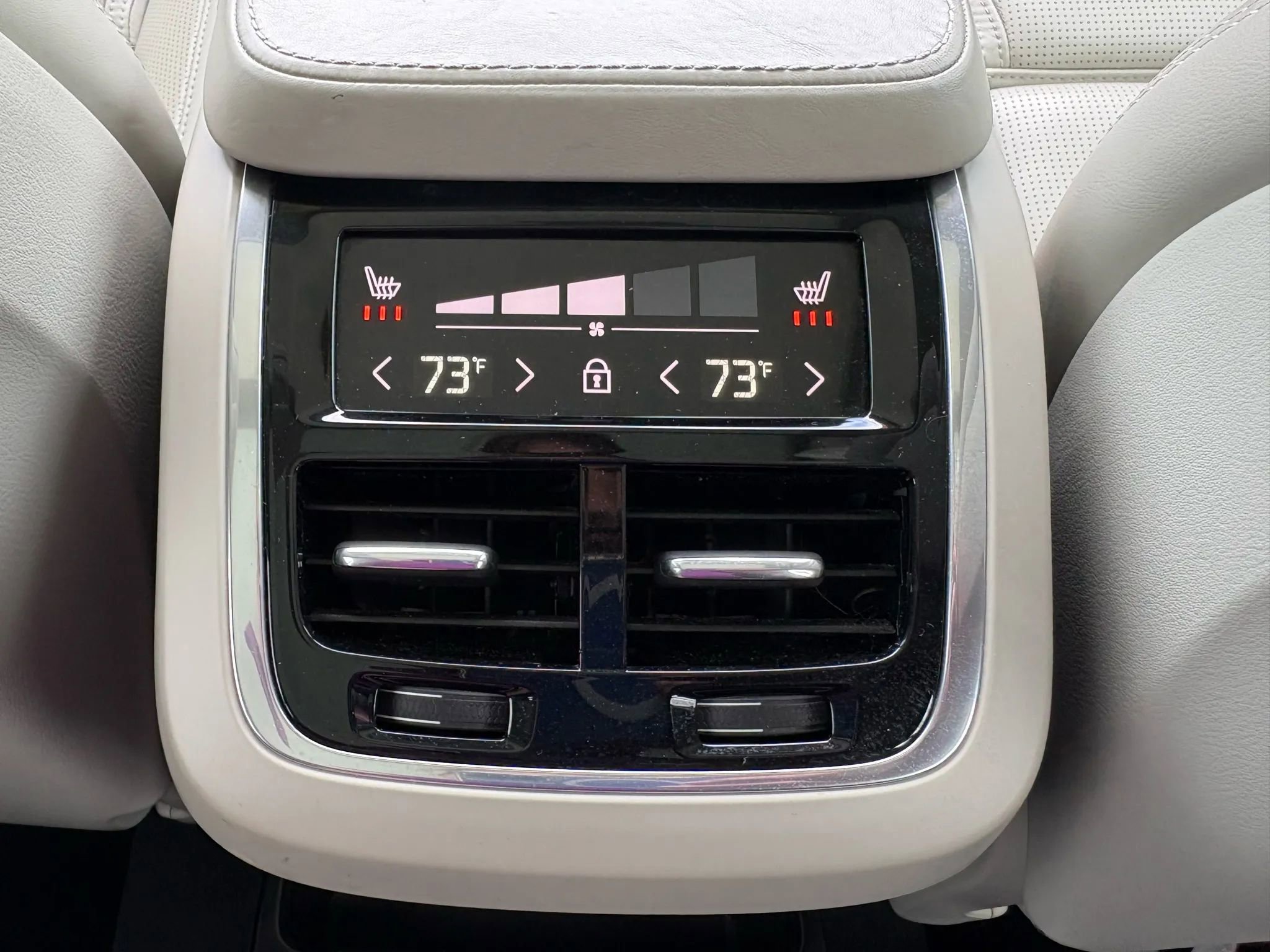 Used 2020 Volvo XC90 T6 Inscription image 18