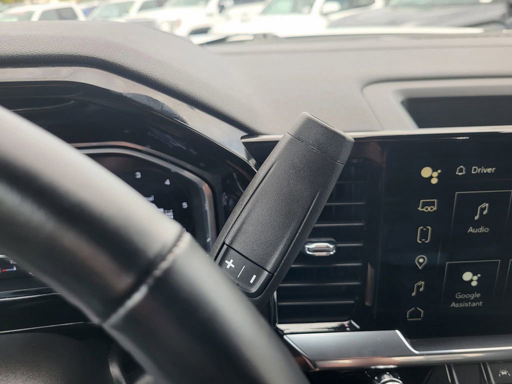 Used 2024 GMC Sierra 1500 Elevation image 11