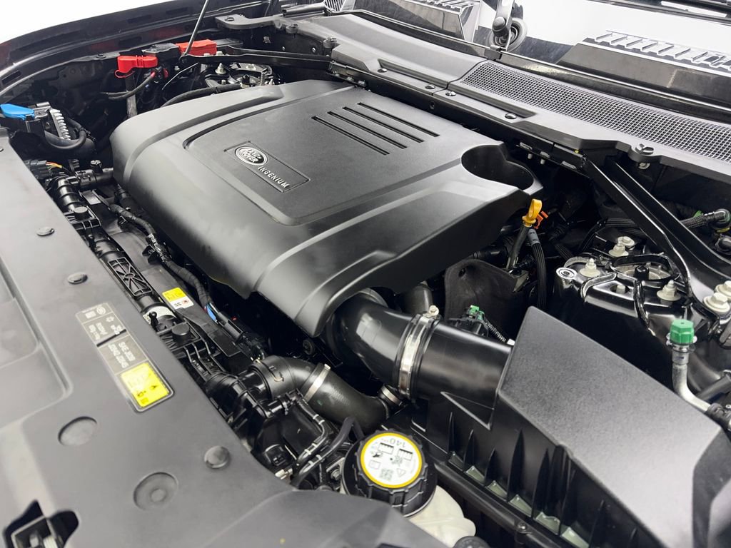 Used 2025 Land Rover Defender 110 S image 75