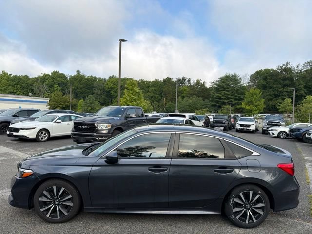 Used 2022 Honda Civic EX image 3
