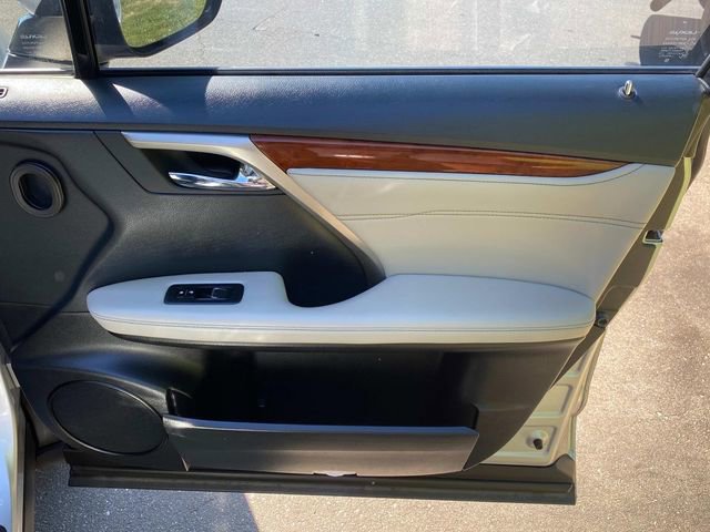 Used 2018 Lexus RX 350L FWD w/ Premium Package image 37