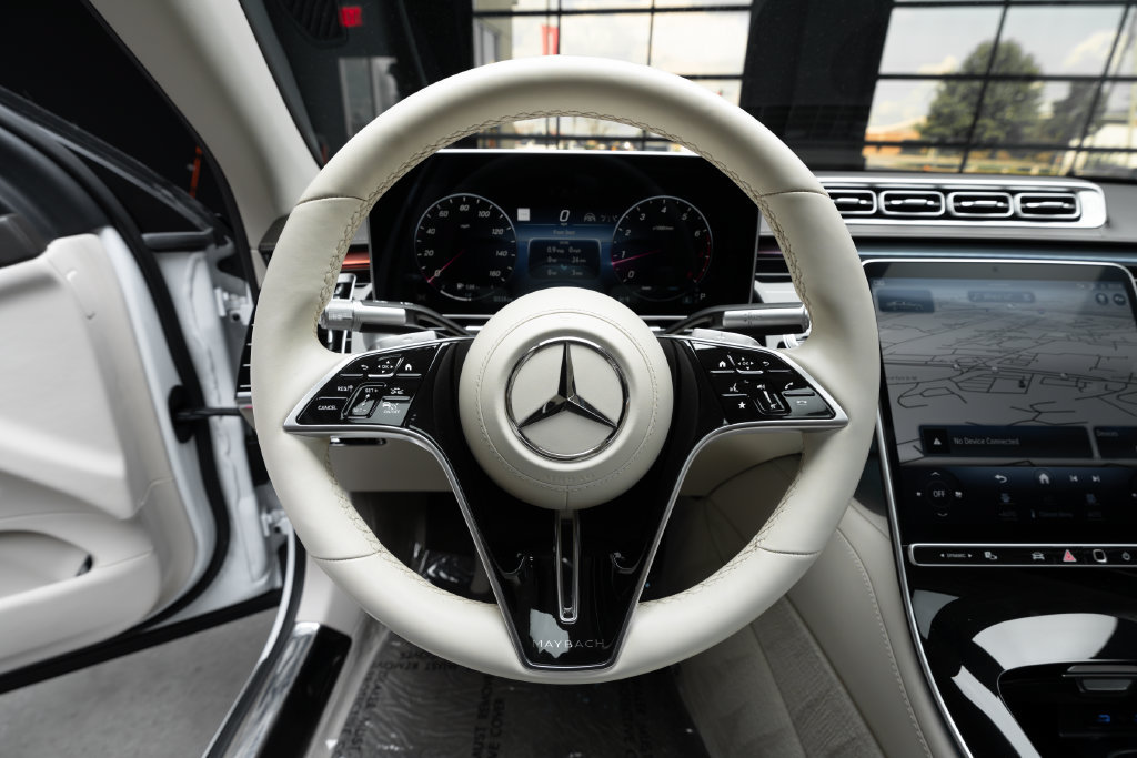 Used 2024 Mercedes-Benz Maybach S 580 4MATIC image 25